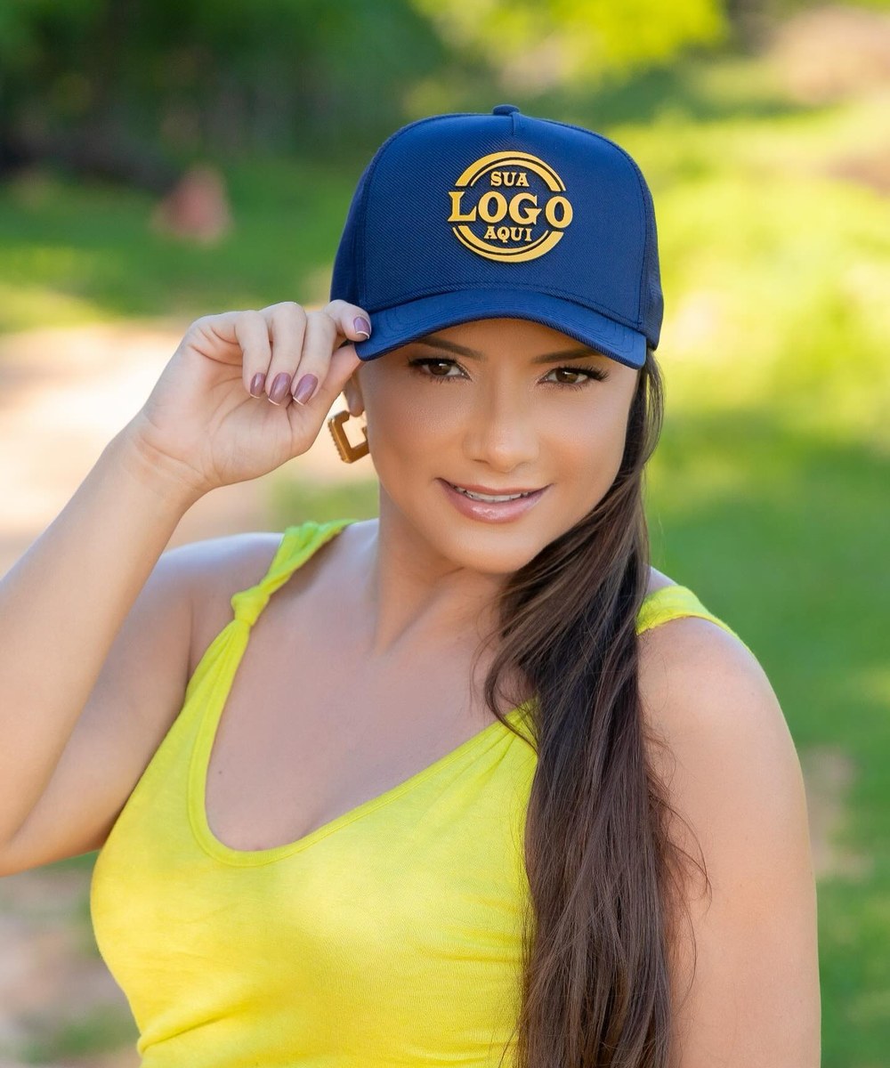 Boné azul personalizado com logo frontal bordado